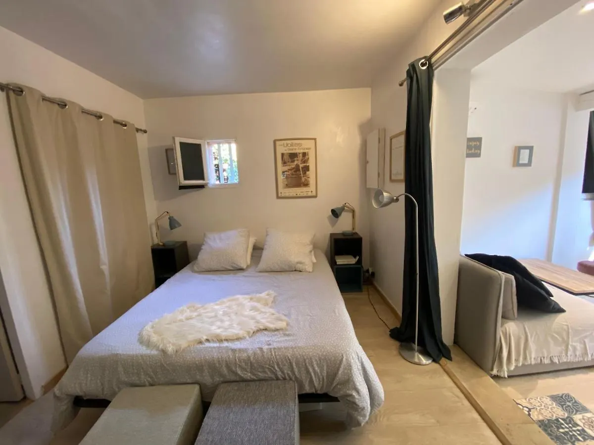 Agreable Studio Proche Sttropez Piscine Et Tennis Gassin 0*,  France