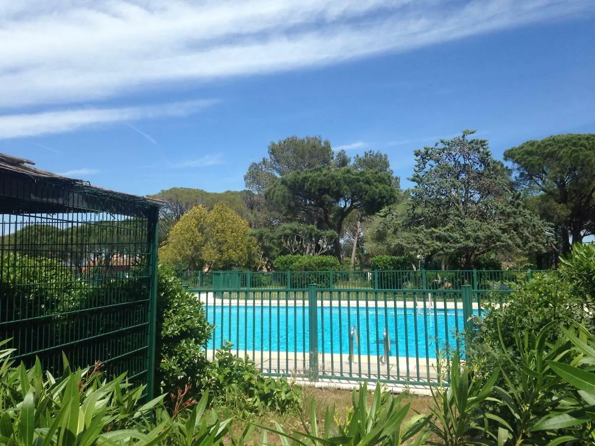 Agreable Studio Proche Sttropez Piscine Et Tennis Gassin 0*,